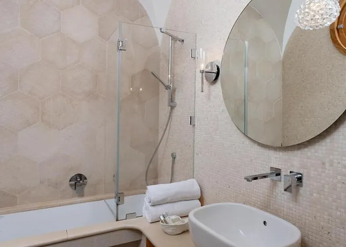 Roberhouse Tragara 37 卡普里