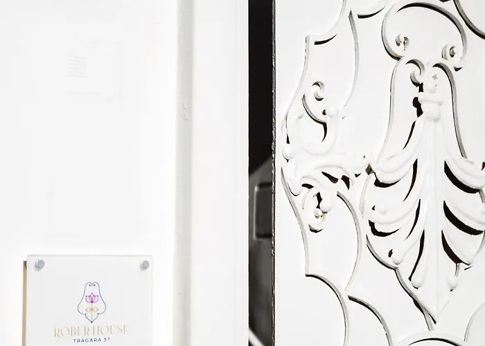 Roberhouse Tragara 37 卡普里