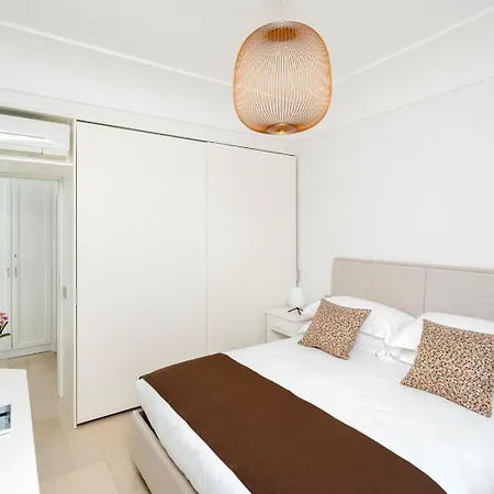 Roberhouse Tragara 37